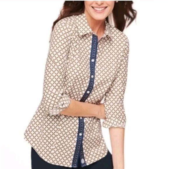 Talbots NWOT Petites Chain Button Down Blouse 12P Chain Print Navy White Gold - Picture 2 of 15